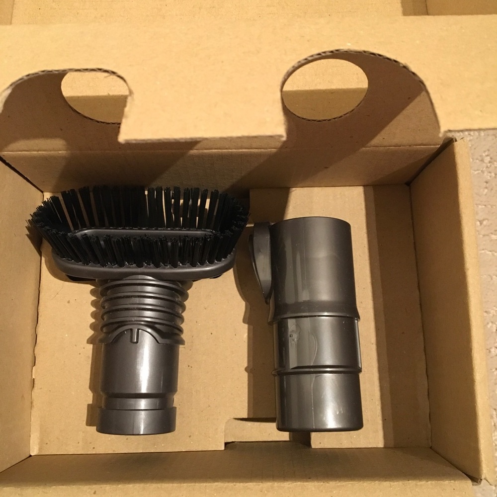 Dyson Genuine components